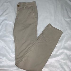 American Eagle Kakhis, never worn, size 4 long.